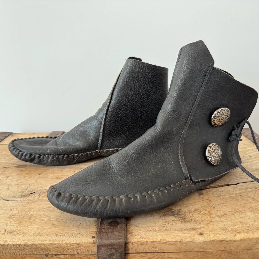 Handcrafted Taos Black Leather Moccasins with Button Detail